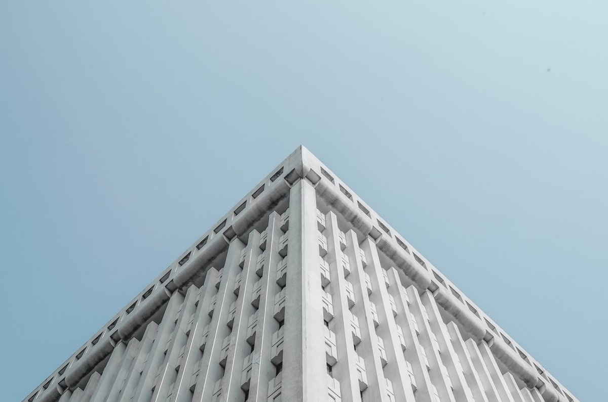 开云app-西媒:巴萨球员认为皇马获裁判照顾 对此十分愤怒